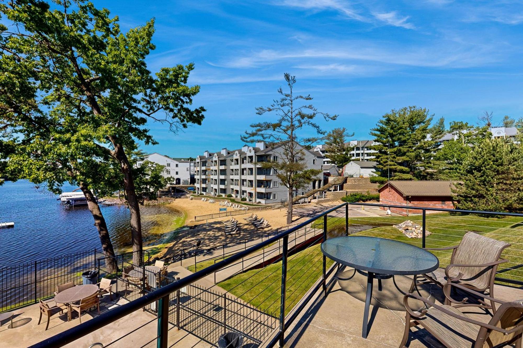 Delton Grand Resort Wisconsin Dells Rum bild