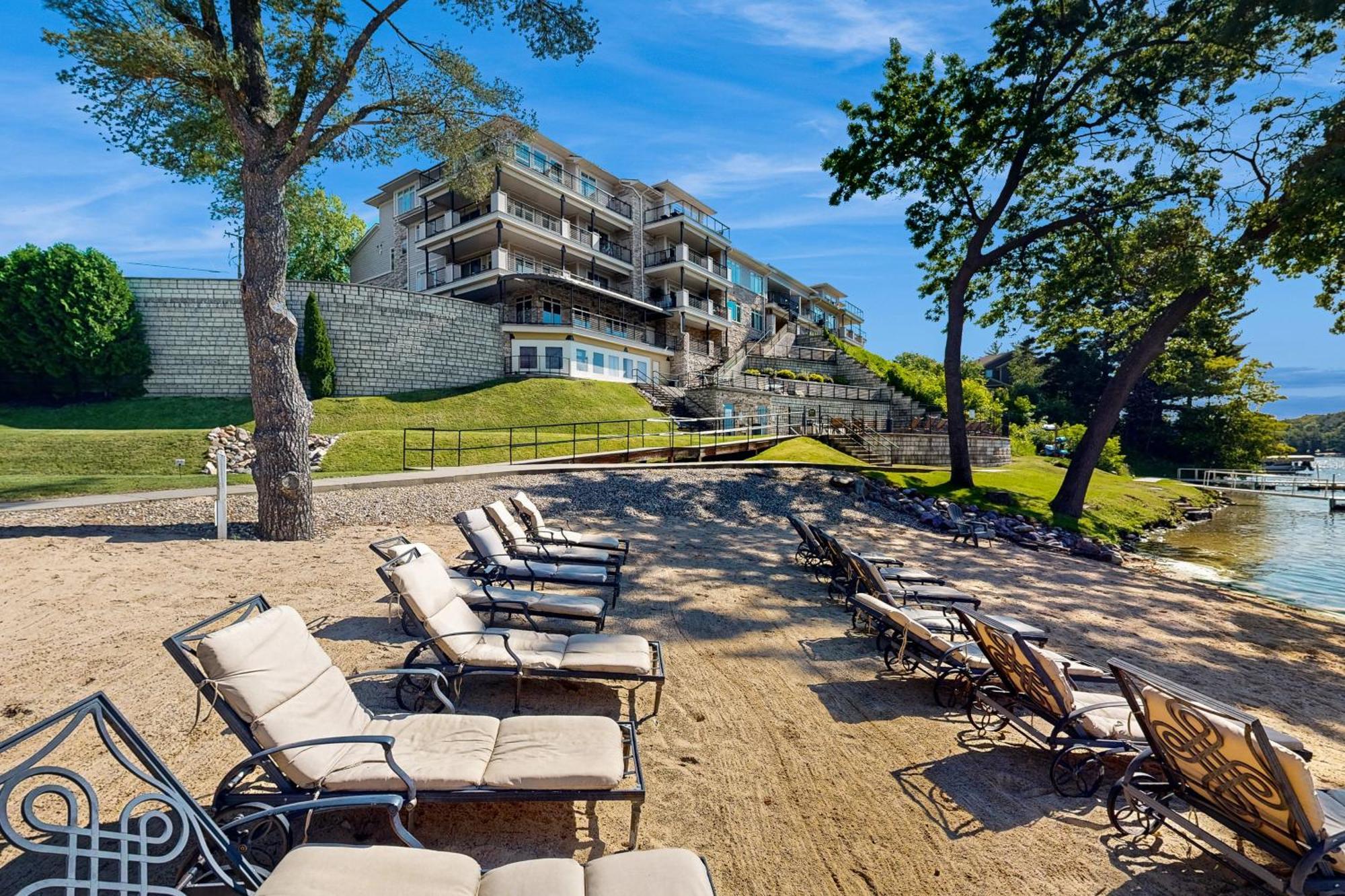Delton Grand Resort Wisconsin Dells Rum bild